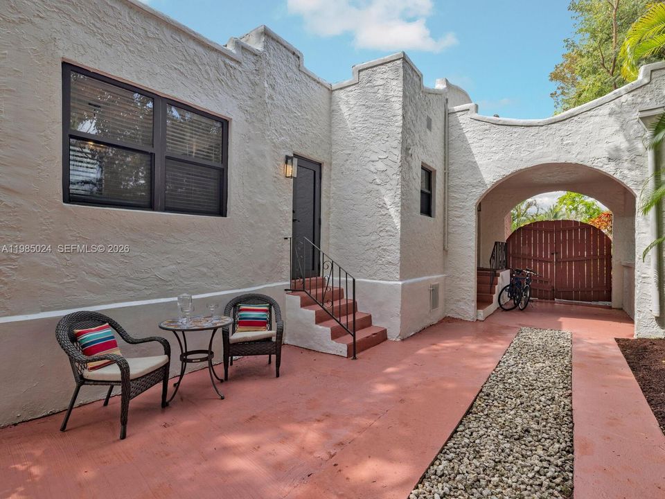 Side Patio & Carport