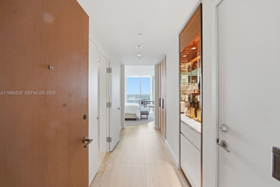 For Sale: $2,750,000 (2 beds, 2 baths, 1721 Square Feet)