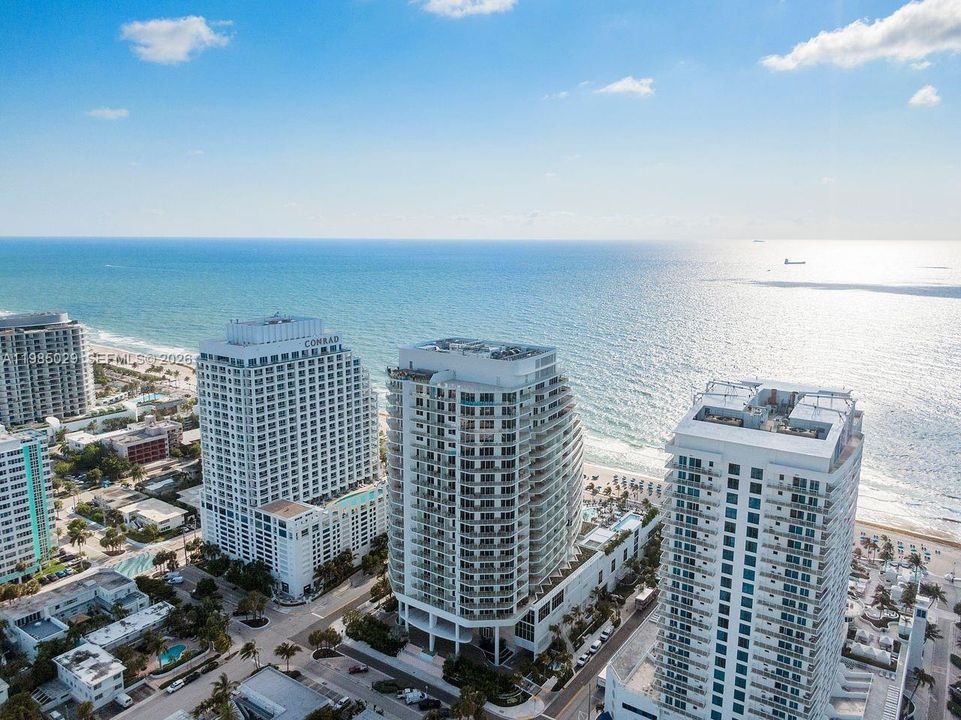 For Sale: $2,750,000 (2 beds, 2 baths, 1721 Square Feet)