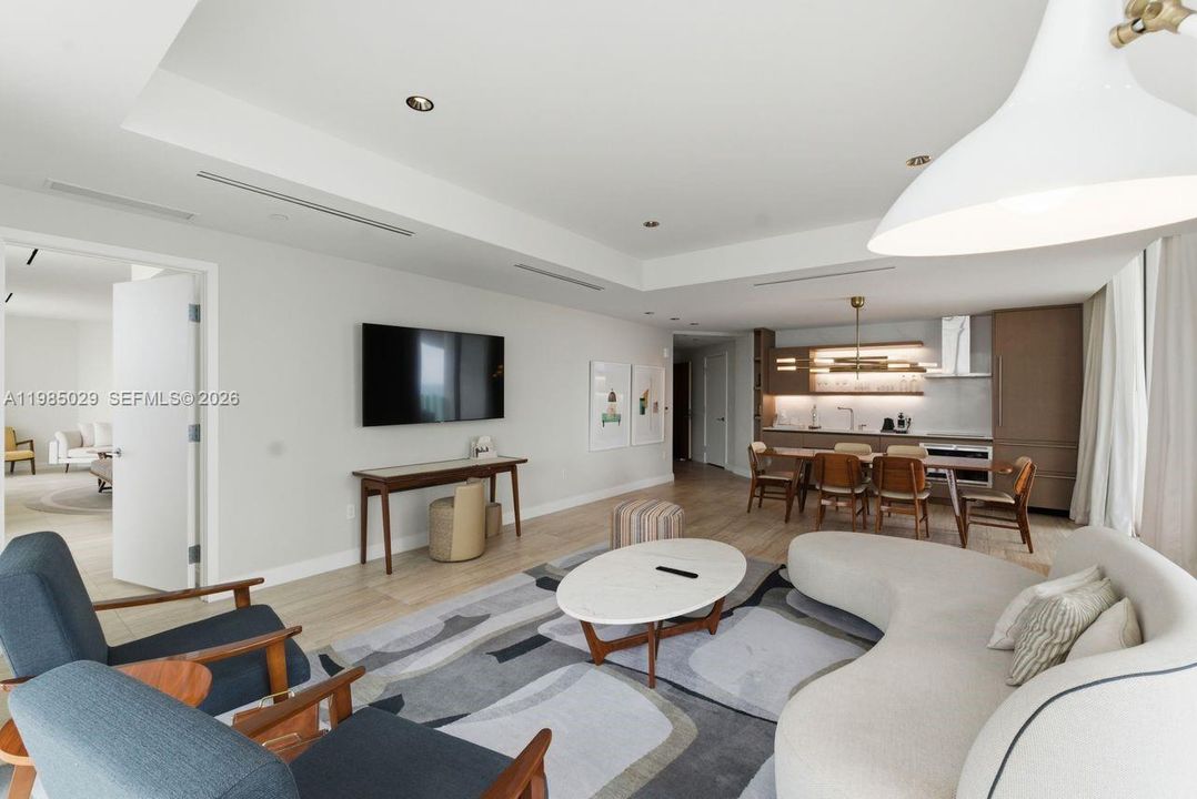 For Sale: $2,750,000 (2 beds, 2 baths, 1721 Square Feet)