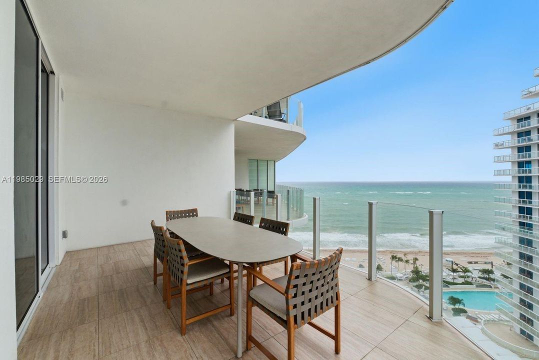 For Sale: $2,750,000 (2 beds, 2 baths, 1721 Square Feet)