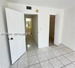 For Sale: $150,000 (1 beds, 1 baths, 720 Square Feet)