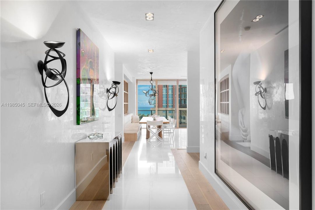 Recently Sold: $13,500,000 (4 beds, 3 baths, 4154 Square Feet)