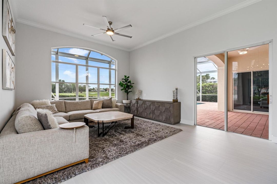 1124 Grand Cay Dr-1