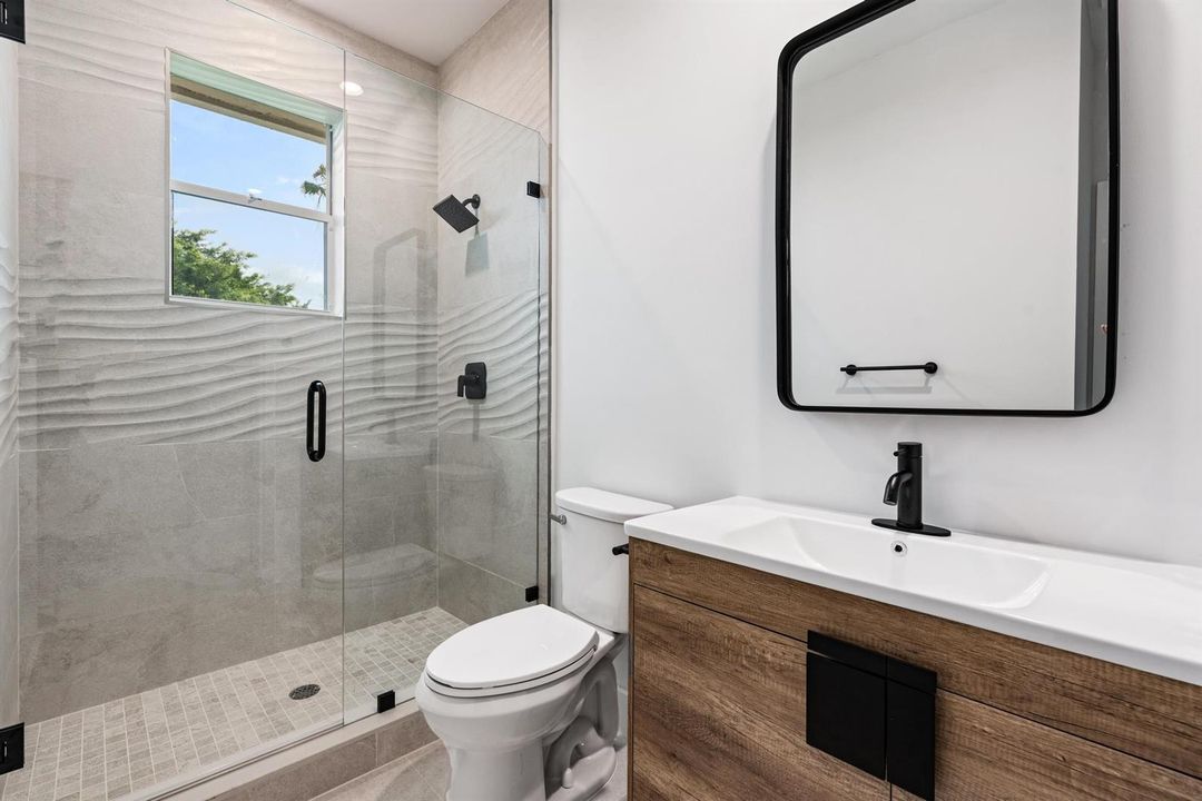 1124 Grand Cay Dr-27
