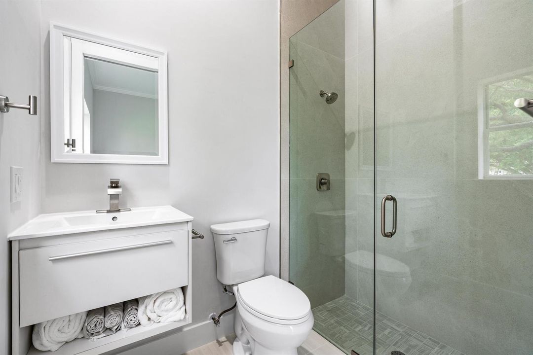1124 Grand Cay Dr-16