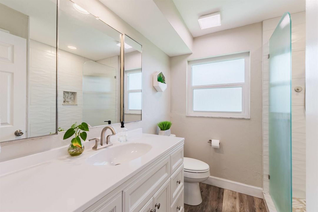 52_bathroom 1