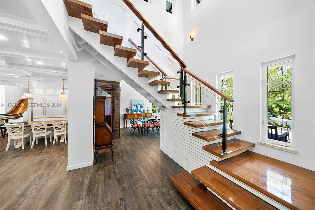 En Venta: $6,450,000 (6 camas, 5 baños, 9454 Pies cuadrados)