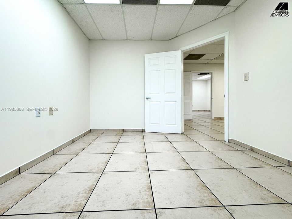 В аренду: $26 (0 спален, 0 ванн, 0 Квадратных фут)