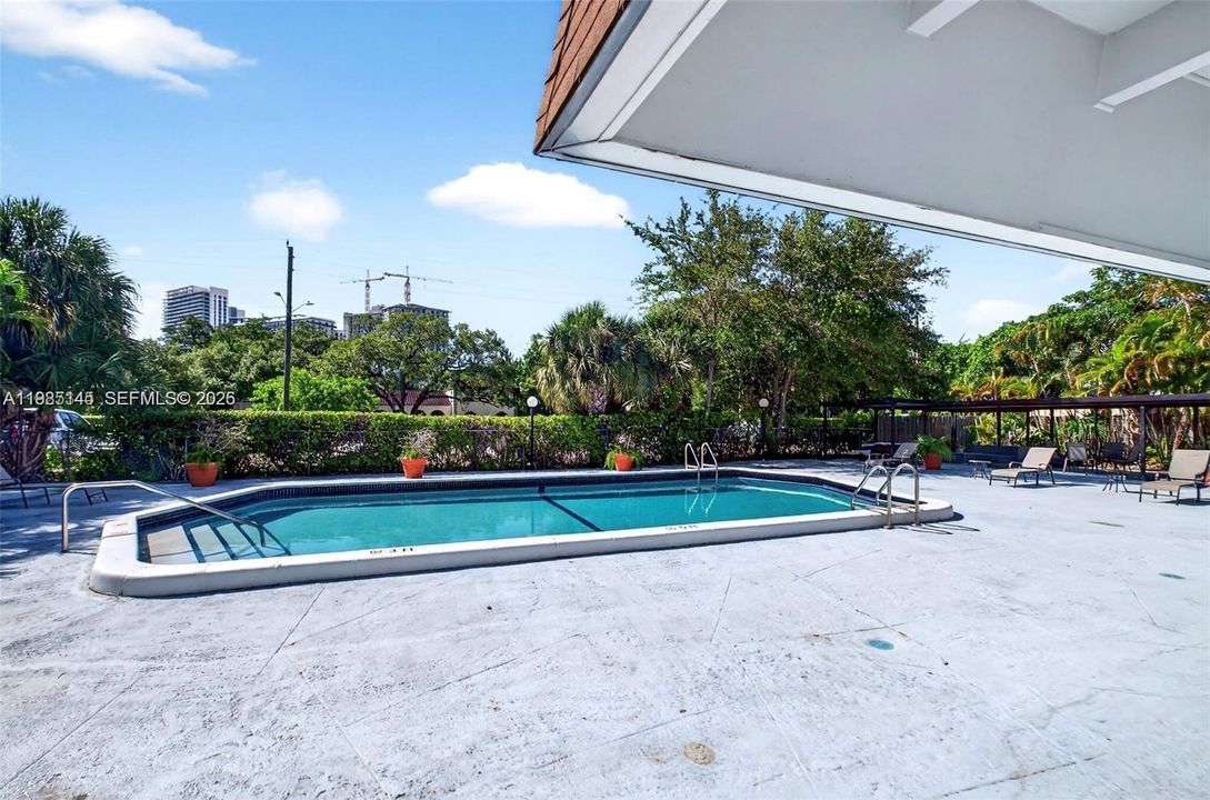 En Venta: $119,900 (1 camas, 1 baños, 728 Pies cuadrados)