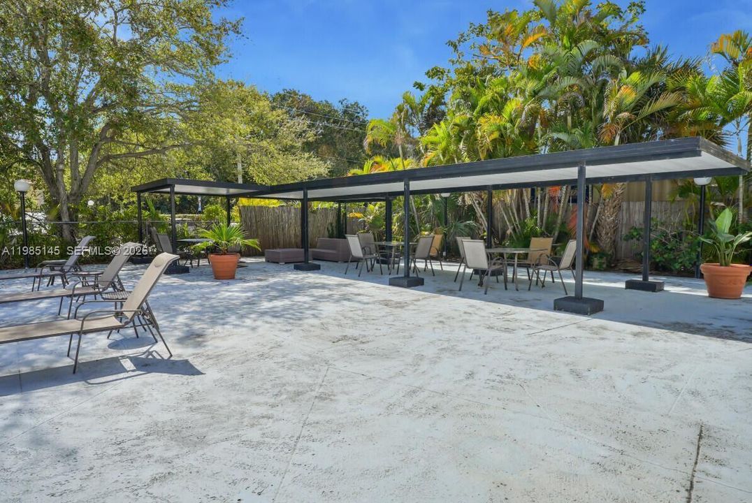 En Venta: $119,900 (1 camas, 1 baños, 728 Pies cuadrados)