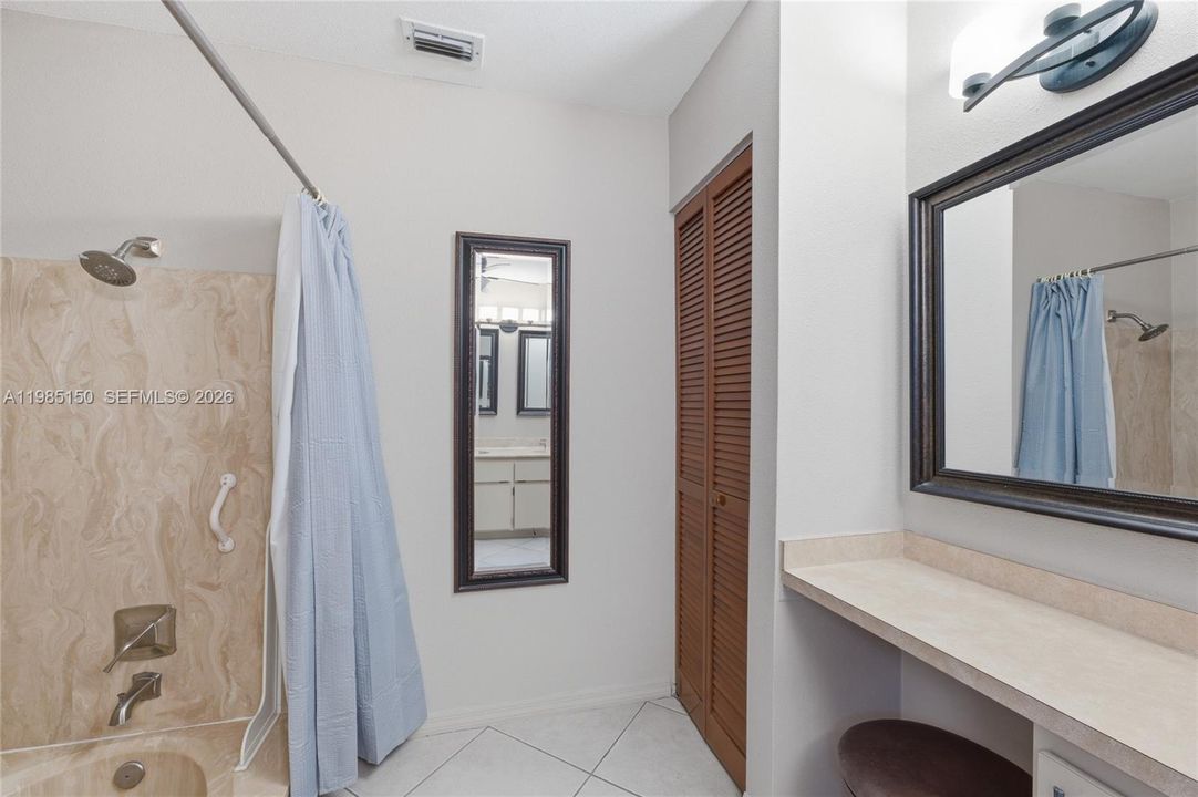 En Venta: $414,900 (2 camas, 2 baños, 2161 Pies cuadrados)
