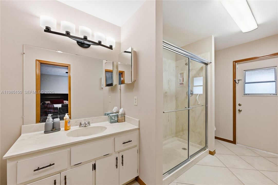 En Venta: $414,900 (2 camas, 2 baños, 2161 Pies cuadrados)