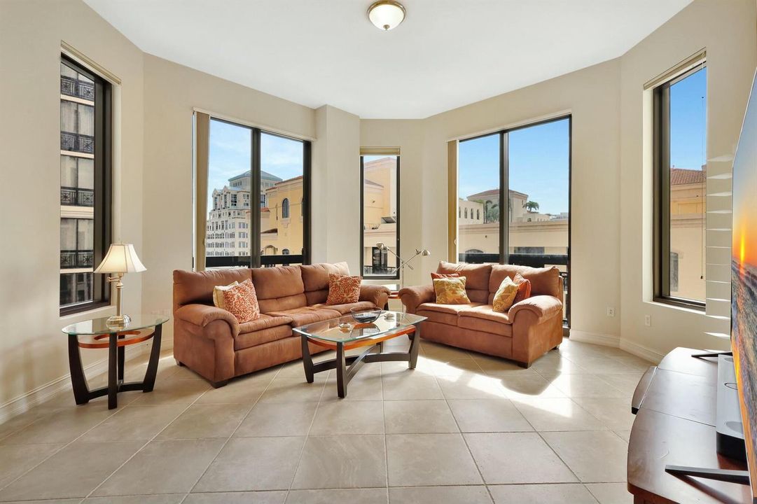 Two City Plaza Residence 1504