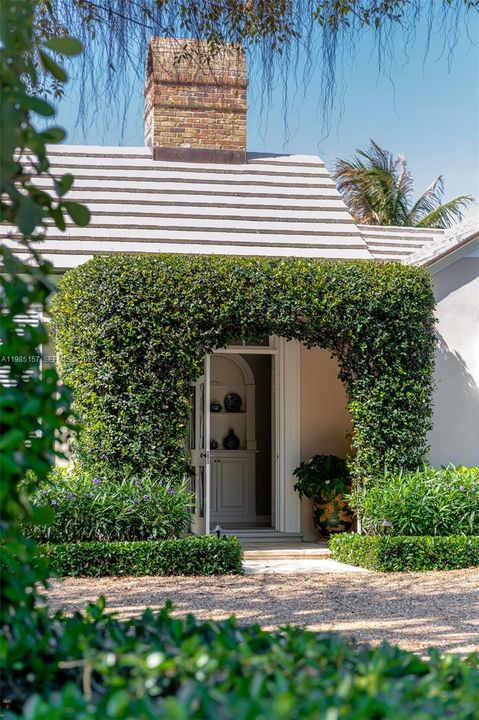 Vendido Recientemente: $6,275,000 (4 camas, 4 baños, 2980 Pies cuadrados)