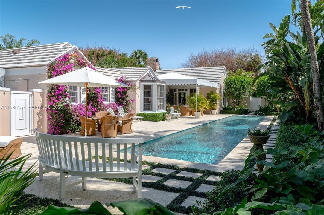 Vendido Recientemente: $6,275,000 (4 camas, 4 baños, 2980 Pies cuadrados)