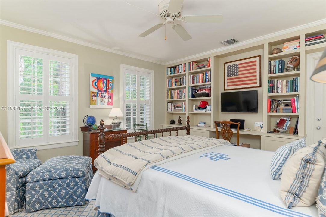 Vendido Recientemente: $6,275,000 (4 camas, 4 baños, 2980 Pies cuadrados)