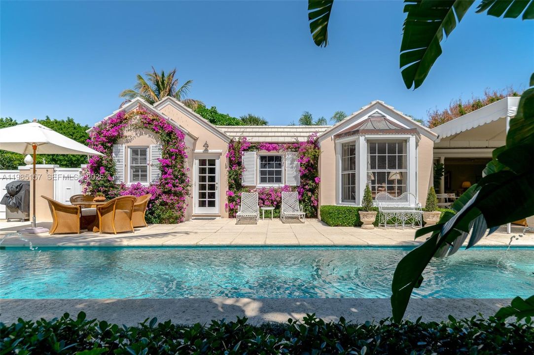 Vendido Recientemente: $6,275,000 (4 camas, 4 baños, 2980 Pies cuadrados)