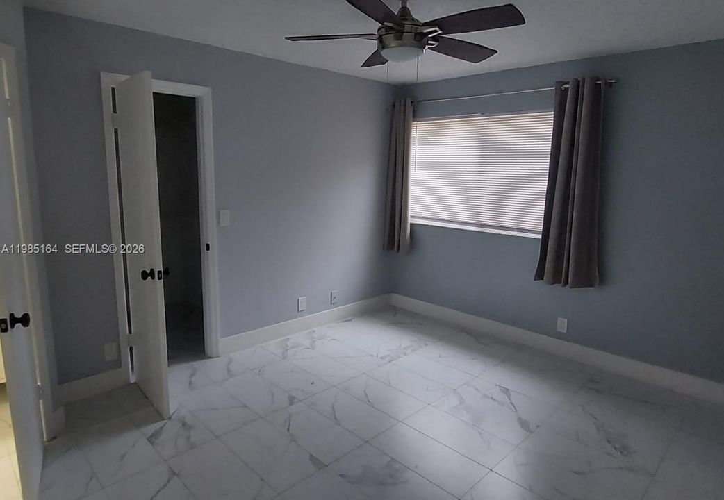 Activo con contrato: $2,350 (2 camas, 2 baños, 1065 Pies cuadrados)