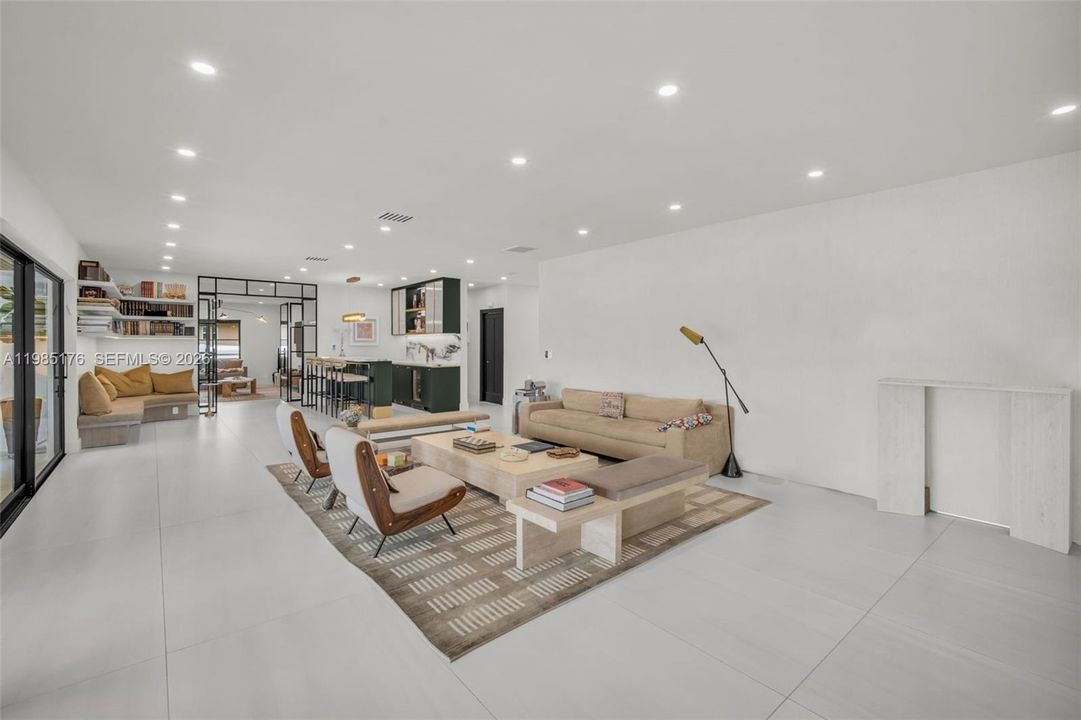 For Sale: $4,650,000 (6 beds, 5 baths, 0 Square Feet)