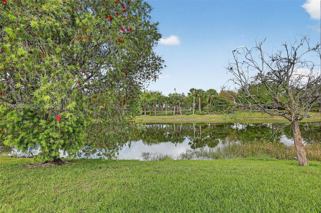 En Venta: $399,000 (3 camas, 2 baños, 1816 Pies cuadrados)
