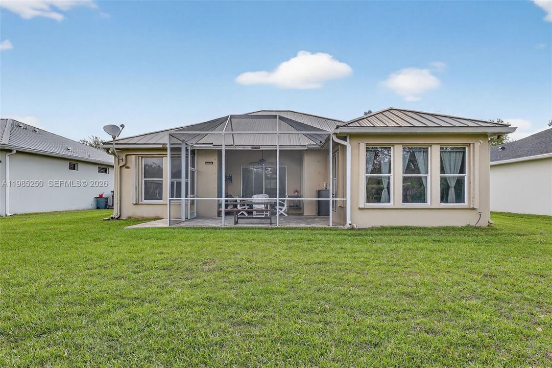 En Venta: $399,000 (3 camas, 2 baños, 1816 Pies cuadrados)