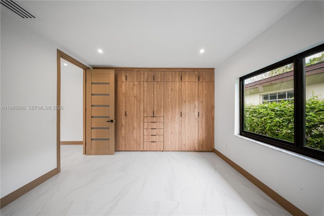 Vendido Recientemente: $1,270,000 (3 camas, 2 baños, 1470 Pies cuadrados)
