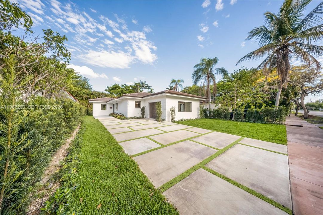 Vendido Recientemente: $1,270,000 (3 camas, 2 baños, 1470 Pies cuadrados)