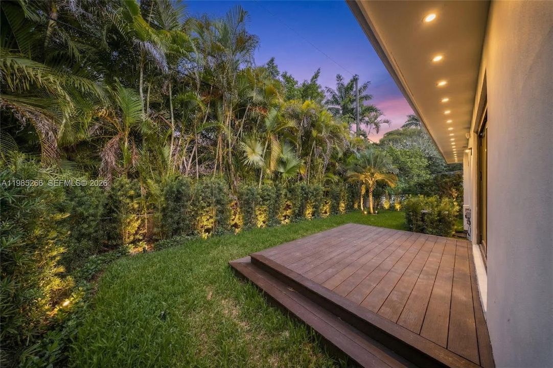 Vendido Recientemente: $1,270,000 (3 camas, 2 baños, 1470 Pies cuadrados)