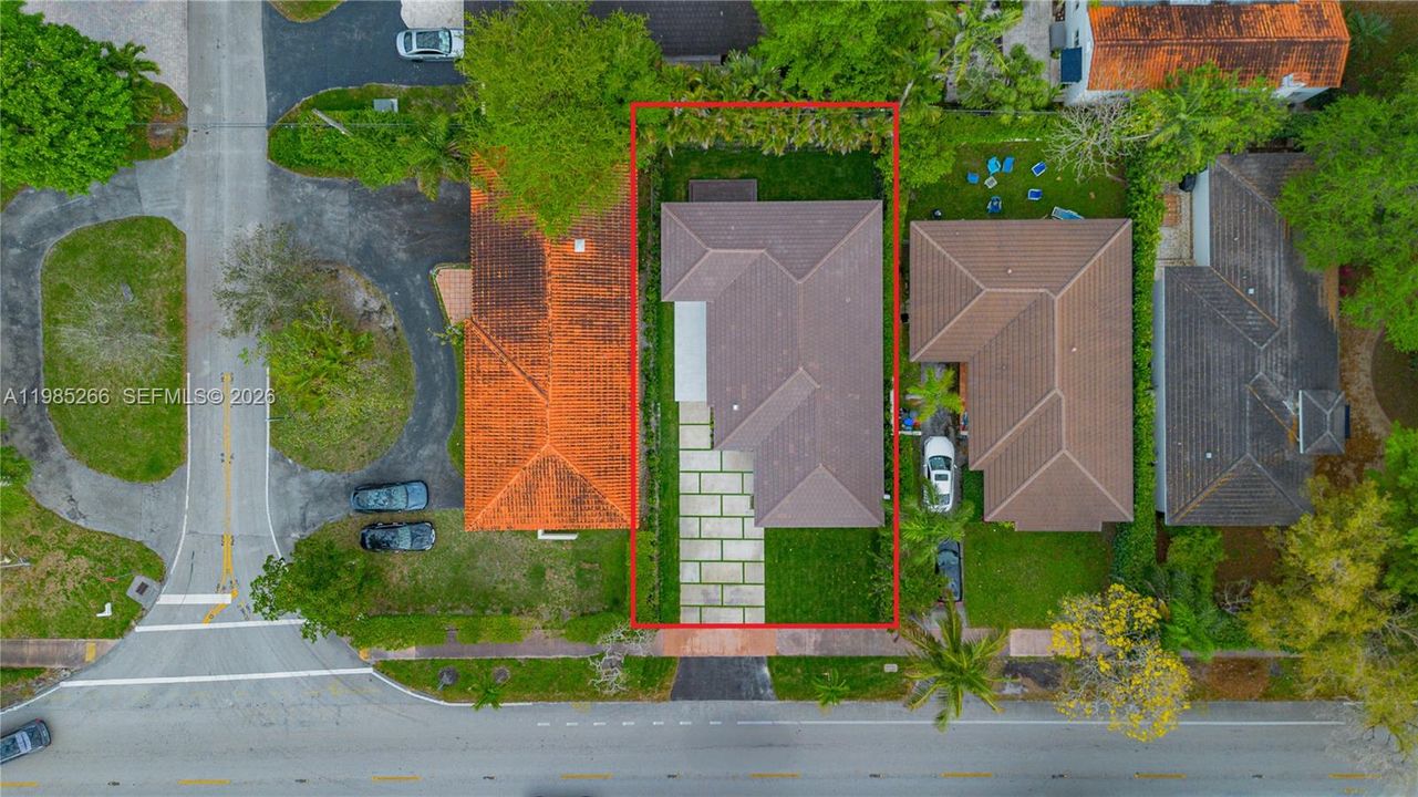 Vendido Recientemente: $1,270,000 (3 camas, 2 baños, 1470 Pies cuadrados)