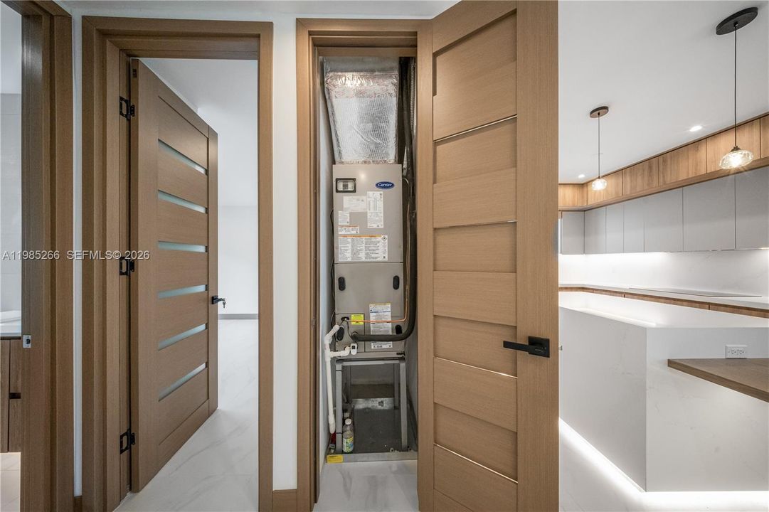 Vendido Recientemente: $1,270,000 (3 camas, 2 baños, 1470 Pies cuadrados)
