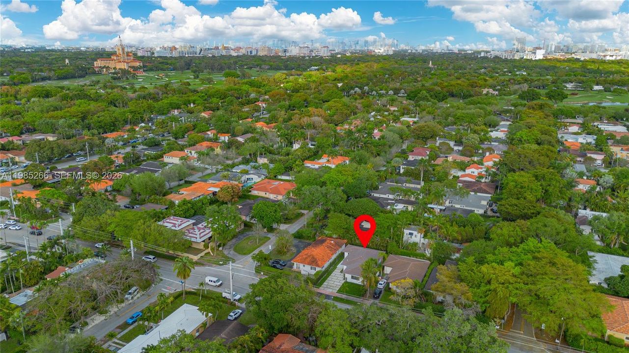 Vendido Recientemente: $1,270,000 (3 camas, 2 baños, 1470 Pies cuadrados)
