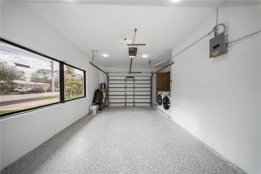 Vendido Recientemente: $1,270,000 (3 camas, 2 baños, 1470 Pies cuadrados)