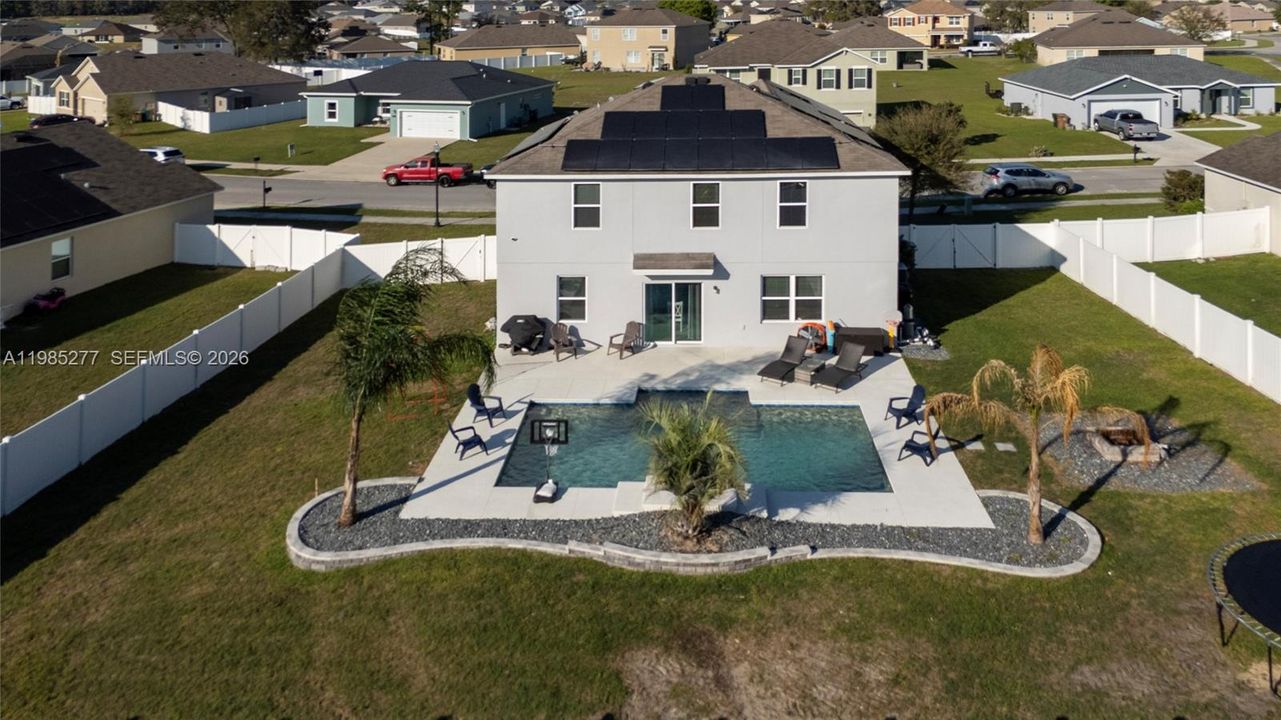 Active With Contract: $430,000 (4 beds, 2 baths, 2483 Square Feet)