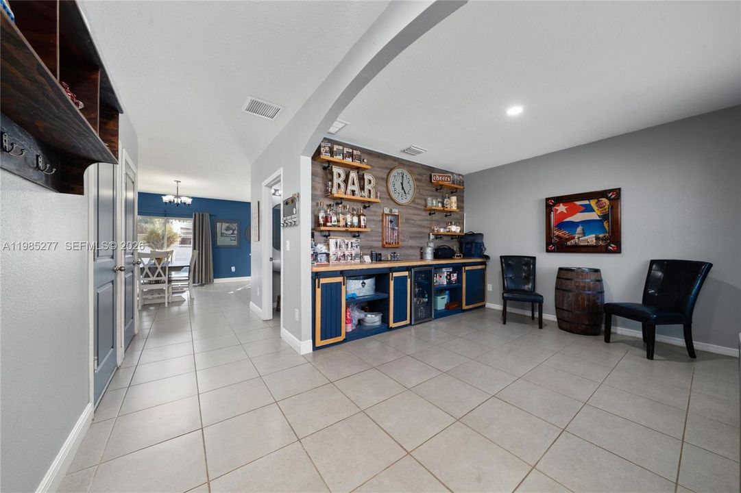 Active With Contract: $430,000 (4 beds, 2 baths, 2483 Square Feet)