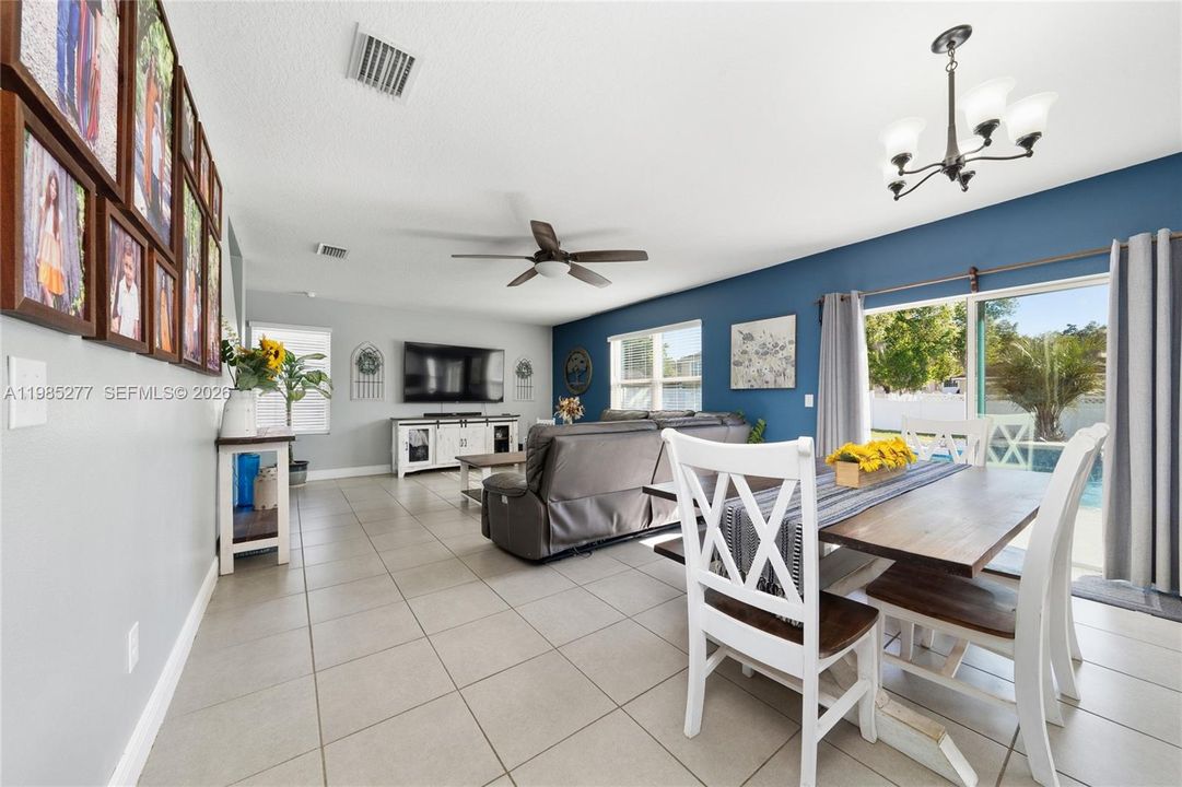 Active With Contract: $430,000 (4 beds, 2 baths, 2483 Square Feet)