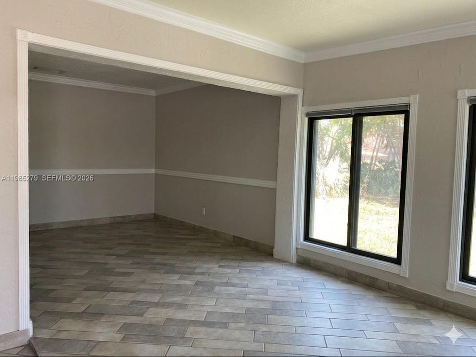 Active With Contract: $3,800 (3 beds, 2 baths, 2205 Square Feet)