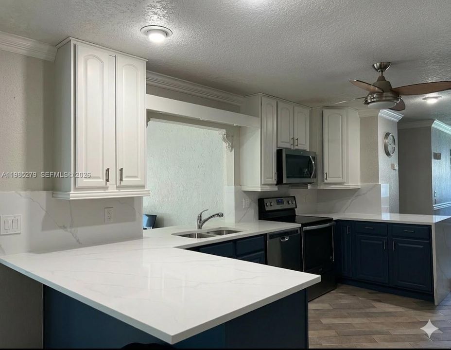 Active With Contract: $3,800 (3 beds, 2 baths, 2205 Square Feet)