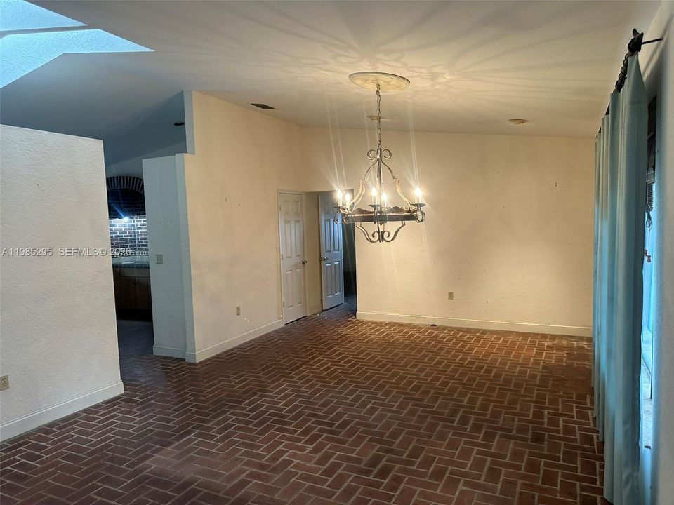 Active With Contract: $990,000 (4 beds, 2 baths, 4053 Square Feet)