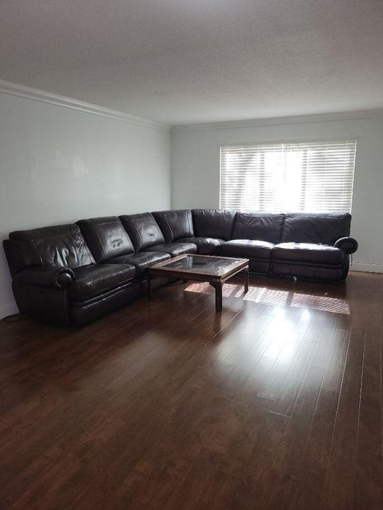 13165 CHADWICK LIVING ROOM