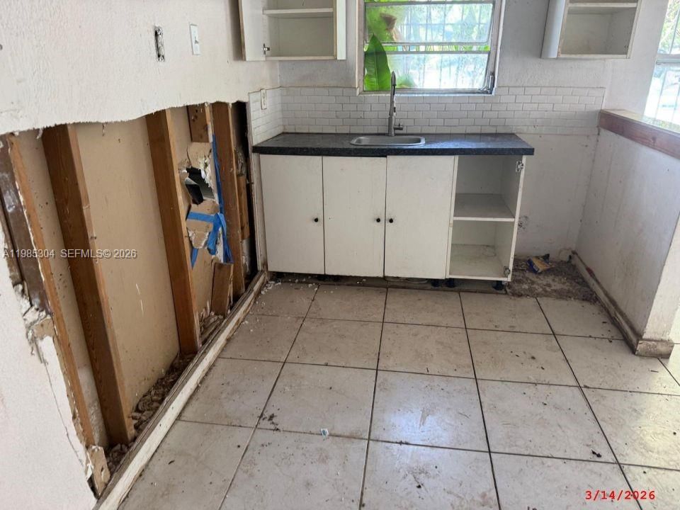 For Sale: $349,900 (0 beds, 0 baths, 888 Square Feet)