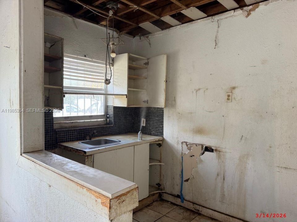 For Sale: $349,900 (0 beds, 0 baths, 888 Square Feet)