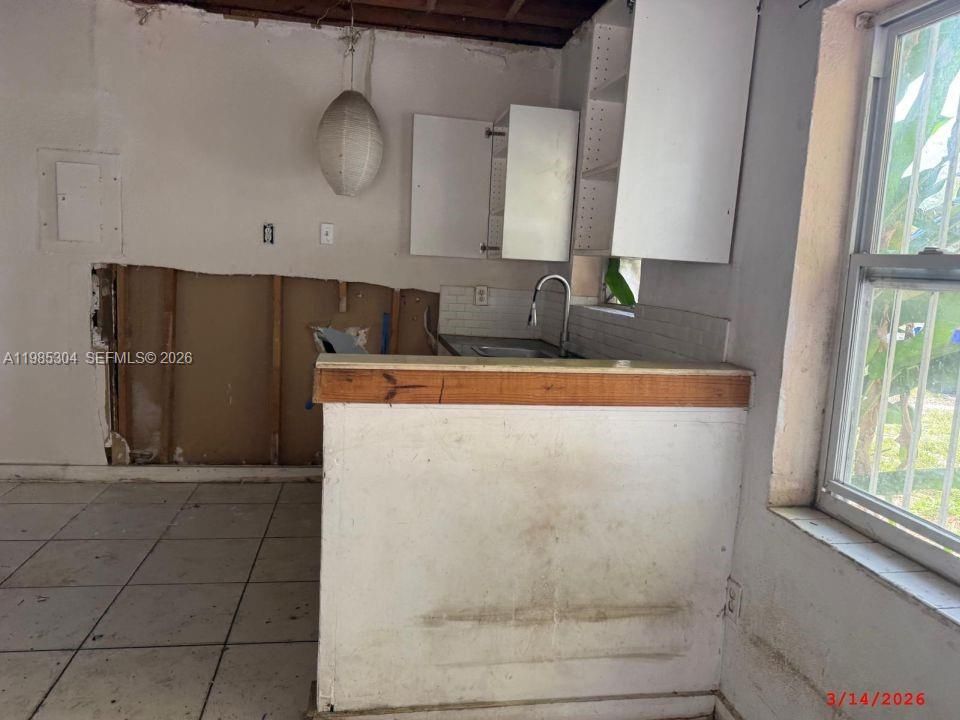 For Sale: $349,900 (0 beds, 0 baths, 888 Square Feet)