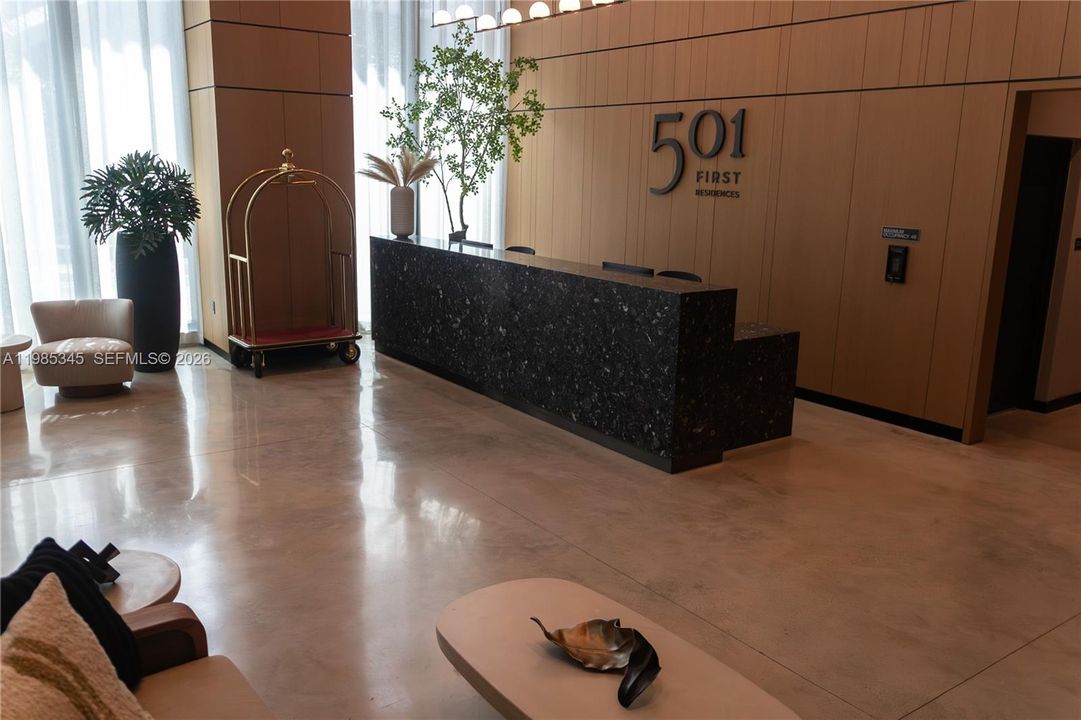 For Sale: $630,888 (1 beds, 2 baths, 659 Square Feet)