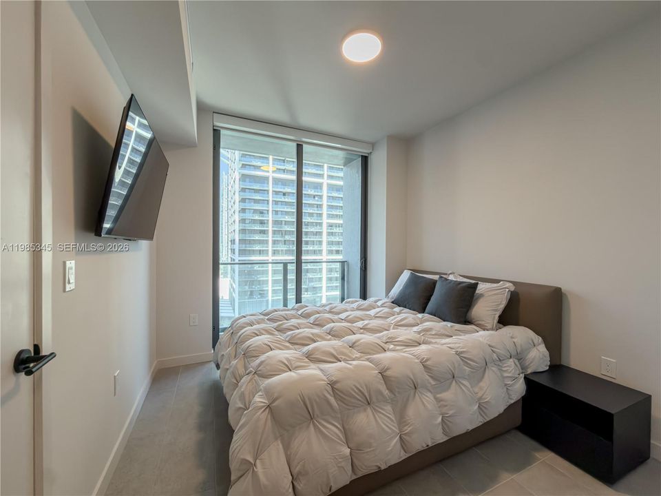 For Sale: $630,888 (1 beds, 2 baths, 659 Square Feet)
