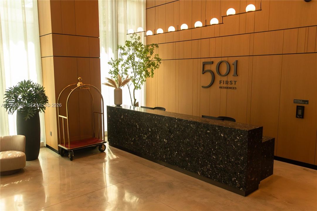 For Sale: $630,888 (1 beds, 2 baths, 659 Square Feet)