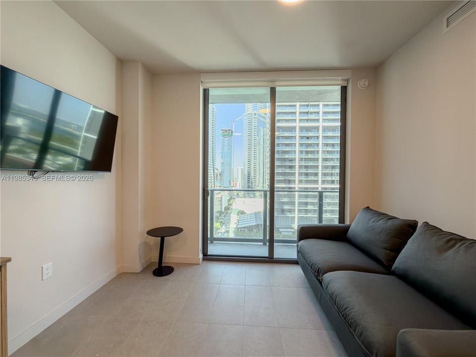 For Sale: $630,888 (1 beds, 2 baths, 659 Square Feet)