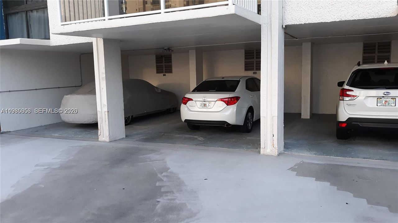 Под контрактом: $375,000 (2 спален, 2 ванн, 1262 Квадратных фут)