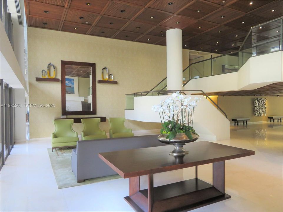 En Renta: $11,500 (3 camas, 3 baños, 2176 Pies cuadrados)