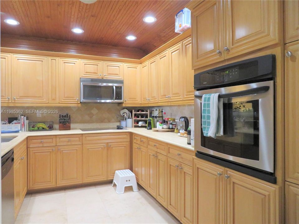 En Renta: $11,500 (3 camas, 3 baños, 2176 Pies cuadrados)